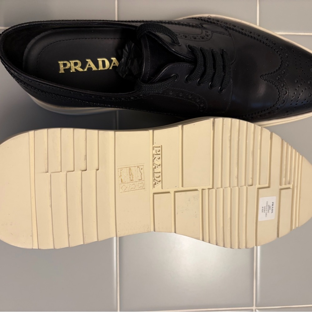 Prada Black Brogue Wing Tip Men's Oxfords - NWT - Never Worn - Picture 9 of 11
